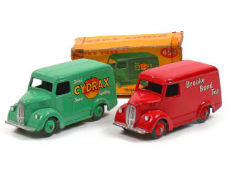 Lot 1491 - DINKY TOYS GB (2)