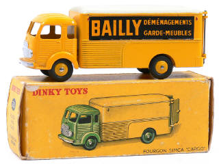 Lot 412 - DINKY TOYS FRANCE (1)