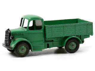 Lot 574 - DINKY TOYS GB (1)