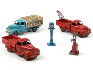 Lot 535 - DINKY TOYS FRANCE (5)