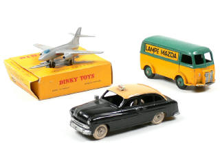 Lot 483 - DINKY TOYS FRANCE (3)