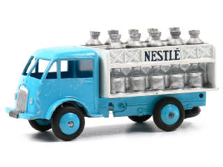 Lot 390 - DINKY TOYS FRANCE (1)