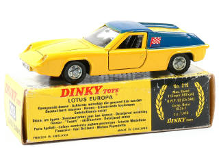 Lot 560 - DINKY TOYS GB (1)