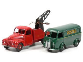 Lot 463 - DINKY TOYS (FRANCE) (2)