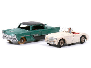 Lot 449 - DINKY TOYS (FRANCE) (2)
