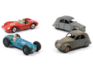Lot 519 - DINKY TOYS FRANCE (4)