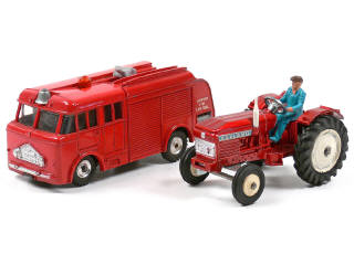 Lot 602 - DINKY TOYS GB (2)