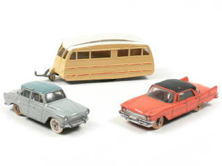Lot 507 - DINKY TOYS FRANCE (3)