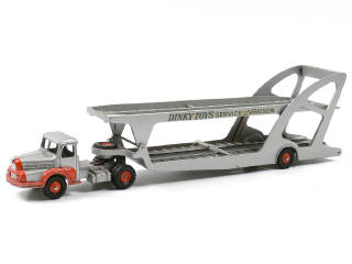 Lot 423 - DINKY TOYS FRANCE (1)