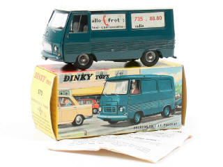 Lot 428 - DINKY TOYS FRANCE (1)