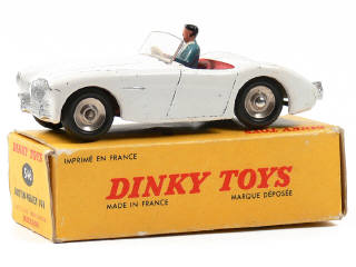 Lot 367 - DINKY TOYS FRANCE (1)