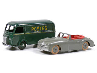 Lot 453 - DINKY TOYS (FRANCE) (2)