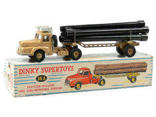 Lot 422 - DINKY TOYS FRANCE (1)