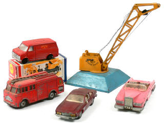 Lot 651 - DINKY TOYS GB (5)