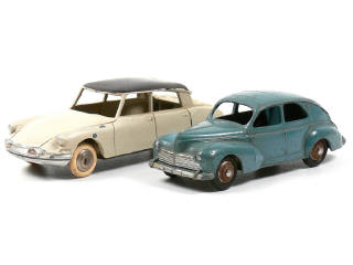 Lot 448 - DINKY TOYS FRANCE (2)