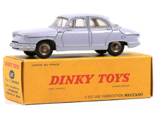 Lot 519 - DINKY TOYS FRANCE (1)
