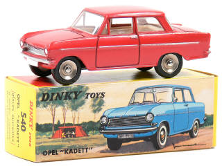 Lot 579 - DINKY TOYS FRANCE (1)
