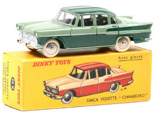 Lot 462 - DINKY TOYS (FRANCE) (1)