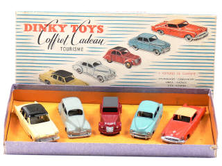 Lot 491 - DINKY TOYS FRANCE (6)
