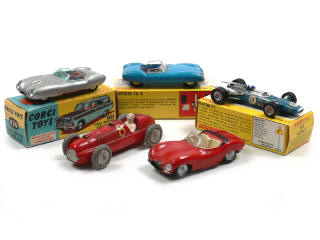 Lot 331 - DIVERS (5)