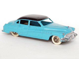 Lot 139 - DINKY TOYS FRANCE (1)