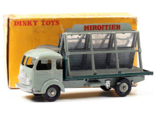 Lot 212 - DINKY TOYS FRANCE (1)