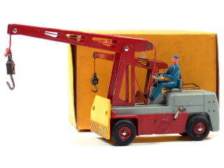 Lot 219 - DINKY TOYS FRANCE (1)