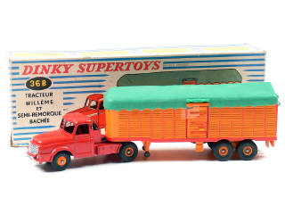 Lot 217 - DINKY TOYS (FRANCE) (1)