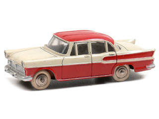 Lot 291 - DINKY TOYS FRANCE (1)