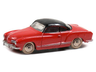 Lot 293 - DINKY TOYS FRANCE (1)