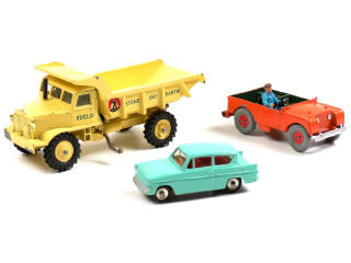 Lot 425 - DINKY TOYS GB (3)
