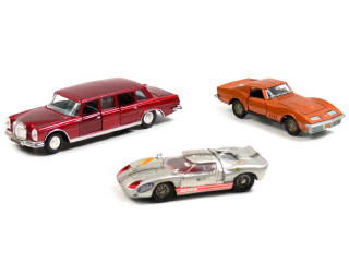 Lot 426 - DINKY TOYS GB (3)
