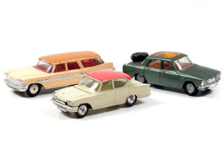 Lot 211 - CORGI TOYS (GB) (3)