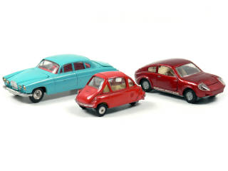 Lot 215 - CORGI TOYS (GB) (3)