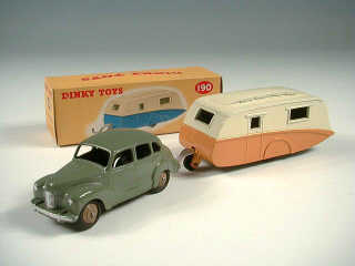 Lot 693 - DINKY TOYS (GB) (2)