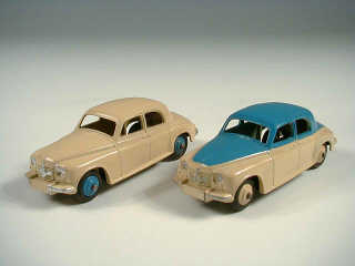 Lot 701 - DINKY TOYS (GB) (2)
