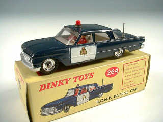 Lot 689 - DINKY TOYS GB (1)
