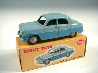 Lot 711 - DINKY TOYS (GB) (1)