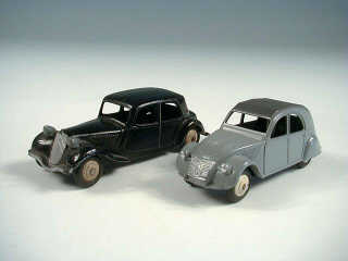 Lot 328 - DINKY TOYS (FRANCE) (2)