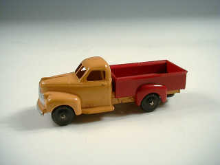 Lot 163 - DINKY TOYS FRANCE (1)