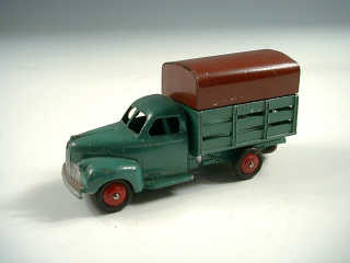 Lot 154 - DINKY TOYS FRANCE (1)