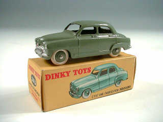 Lot 402 - DINKY TOYS FRANCE (1)