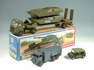 Lot 607 - DINKY TOYS (GB) (3)