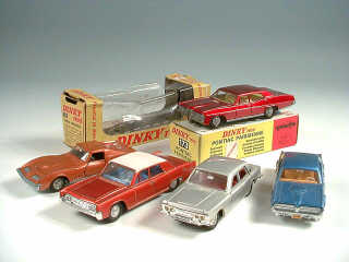 Lot 744 - DINKY TOYS GB (5)