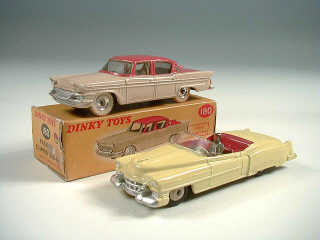 Lot 764 - DINKY TOYS (GB) (2)