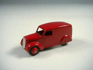 Lot 580 - DINKY TOYS GB (1)