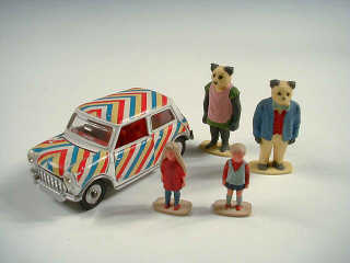 Lot 774 - DINKY TOYS GB (1)