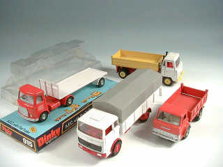 Lot 589 - DINKY TOYS (GB) (4)