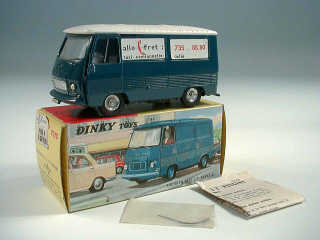 Lot 850 - DINKY TOYS (FRANCE) (1)