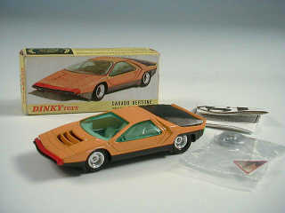Lot 436 - DINKY TOYS FRANCE (1)